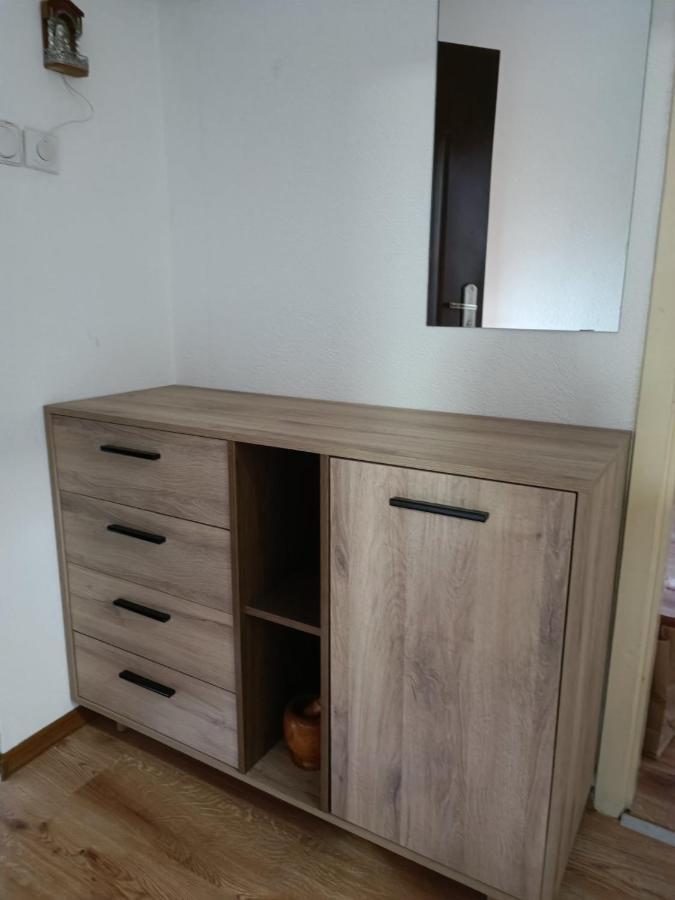 Vila Nika Veles Luaran gambar
