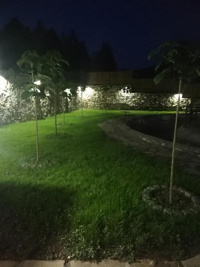 Vila Nika Veles Luaran gambar