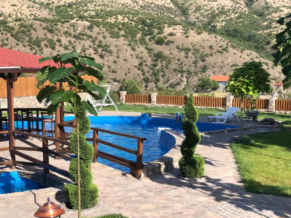 Vila Nika Veles Luaran gambar